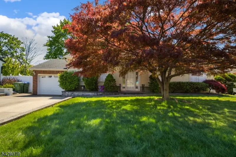 5 Elizabeth Ct, Edison Twp., NJ 08817