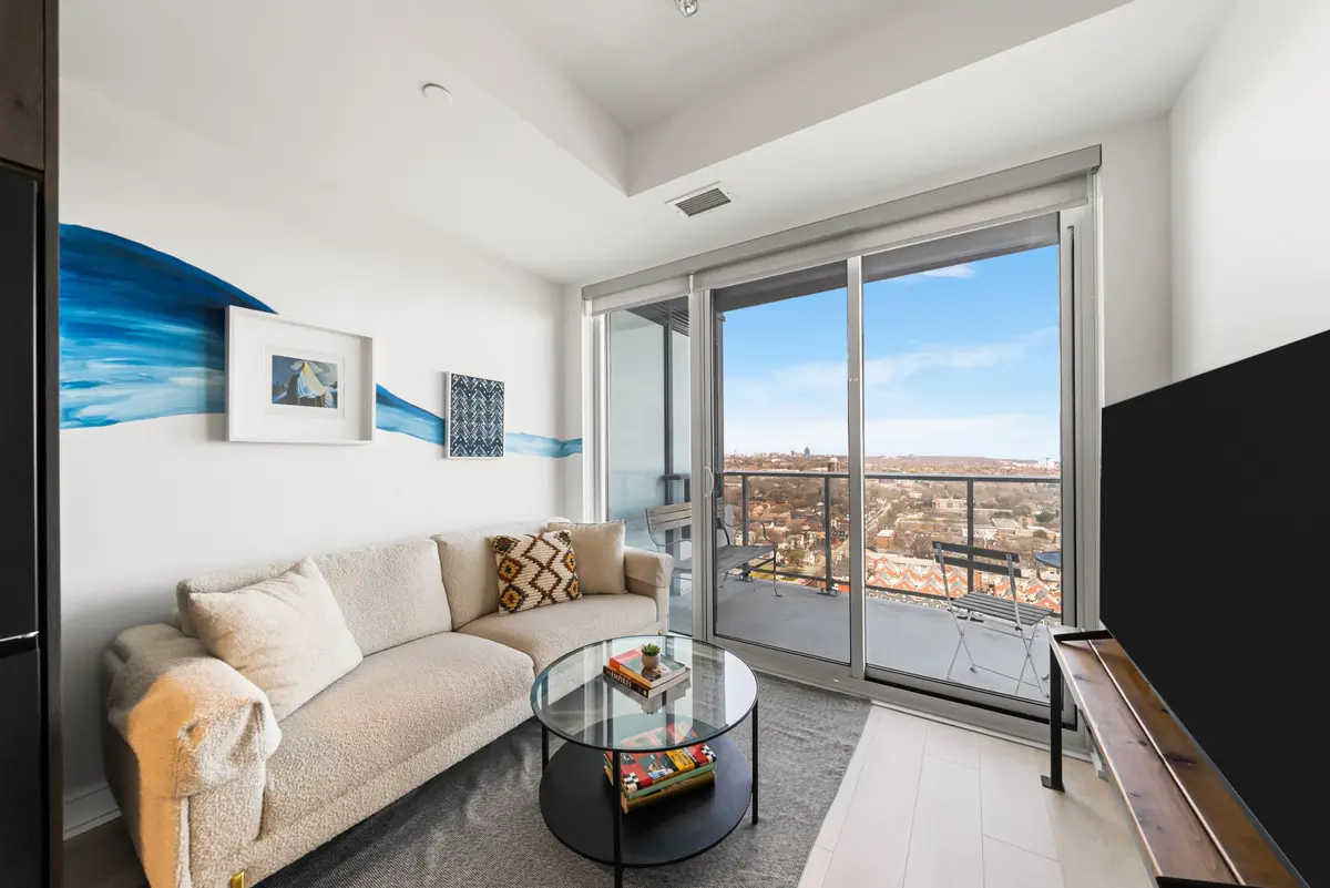 5 Defries ST #2413, Toronto C08, ON M5A 0W7