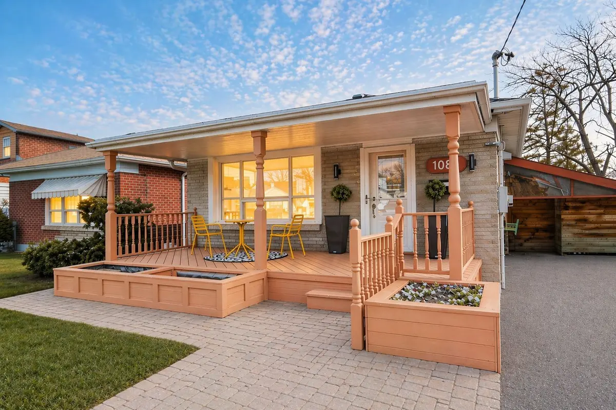 1083 Pharmacy AVE, Toronto E04, ON M1R 2H2