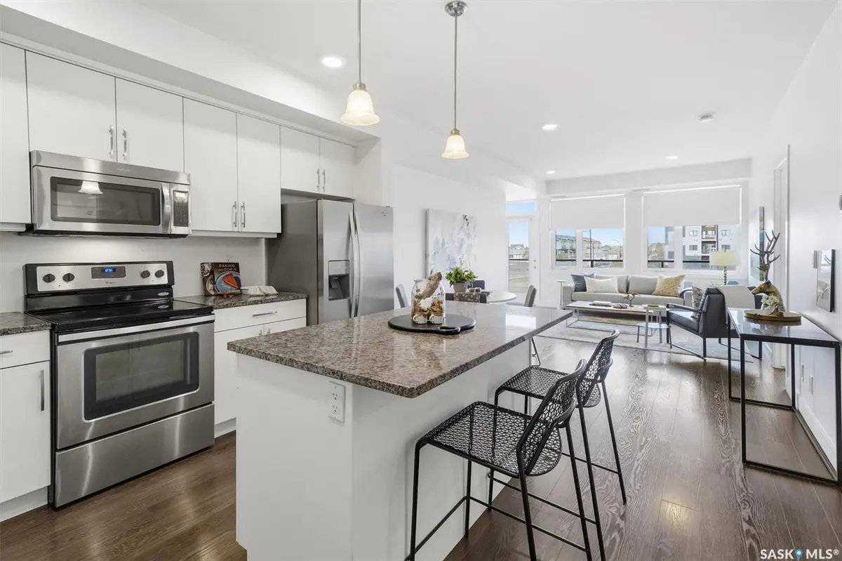 770 Childers CRESCENT #212, Saskatoon, SK S7L 6W1