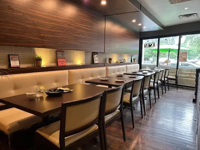 3032 Dundas ST W, Toronto W02, ON M6P 1Z3