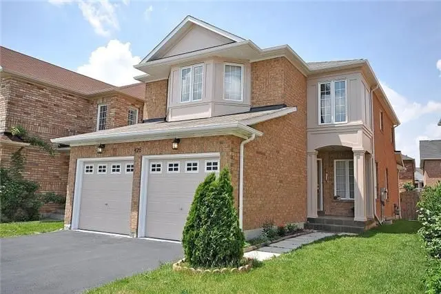 426 Orange Walk CRES, Mississauga, ON L5R 0A8