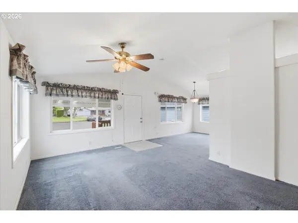 3398 SNOW PEAK PL, Lebanon, OR 97355