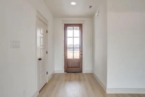 213 Jimmy Lane, Millsap, TX 76066