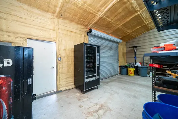 2068 State Hwy 323 Highway, Henderson, TX 75652