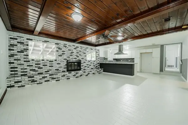 1315 Gateway Drive, Wills Point, TX 75169