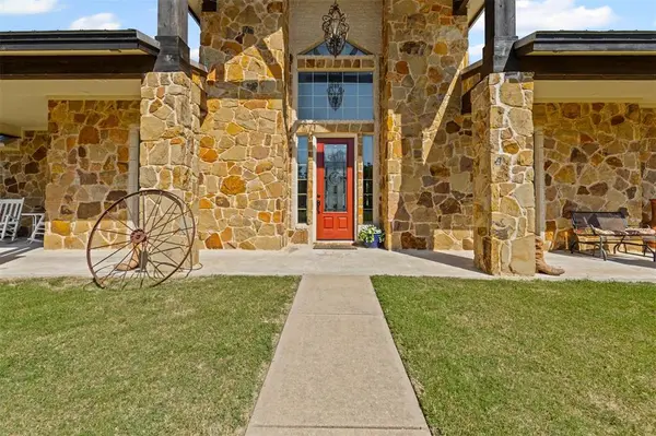 216 Megan Court, Hudson Oaks, TX 76087