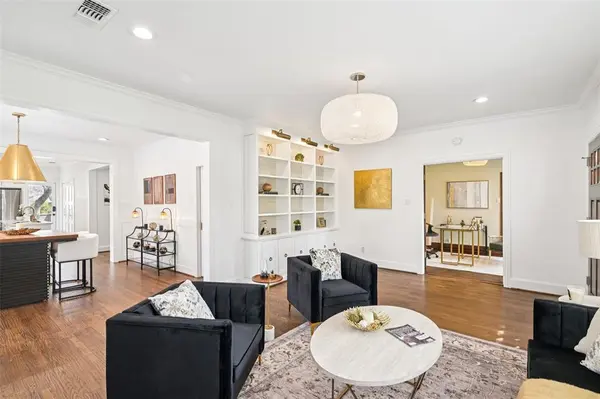 610 Clermont Avenue, Dallas, TX 75223