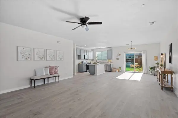 1110 Greywood Drive, Van Alstyne, TX 75495