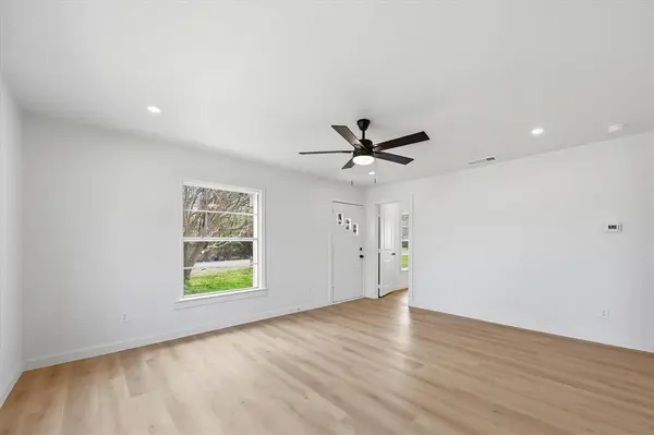 105 E Ard Street, Seagoville, TX 75159