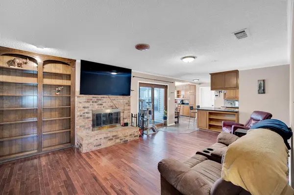 114 Jean Lane, Burleson, TX 76028