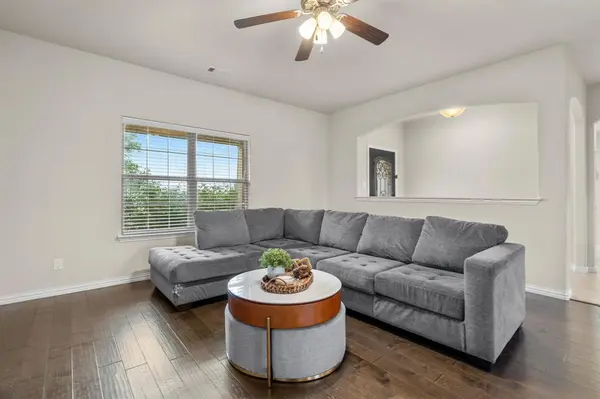 7207 Veal Station Road, Weatherford, TX 76085