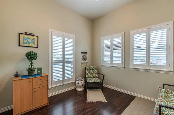 5900 Houghton Avenue, Fort Worth, TX 76107