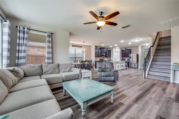 1701 Ridge Creek Lane, Aubrey, TX 76227