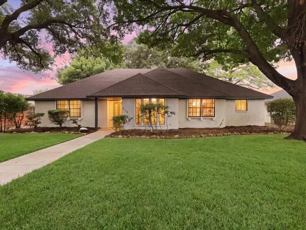 2112 Treehouse Lane, Plano, TX 75023