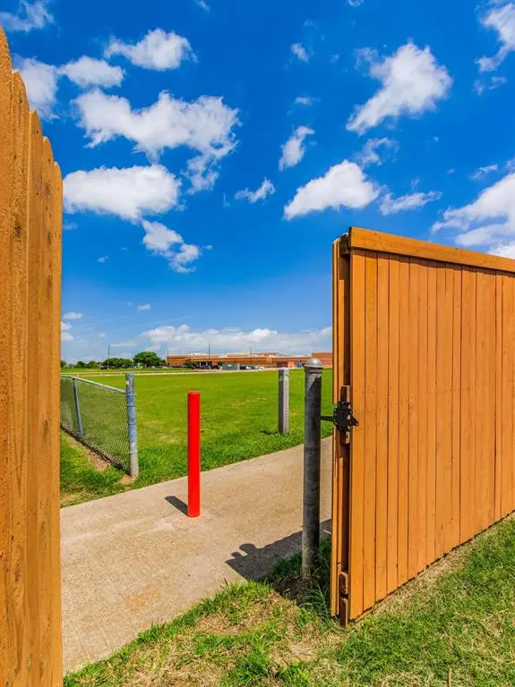 1732 Lansdale Drive, Flower Mound, TX 75028