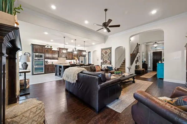 408 Blue Daze Court, Burleson, TX 76028