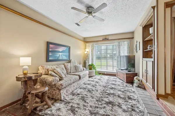 801 Lorrie Drive, Richardson, TX 75080