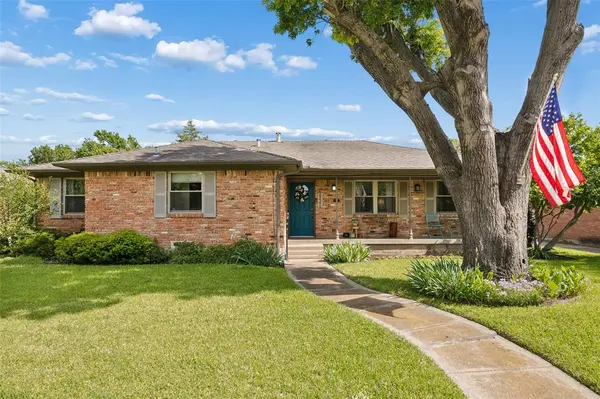 8446 Sweetwood Drive, Dallas, TX 75228