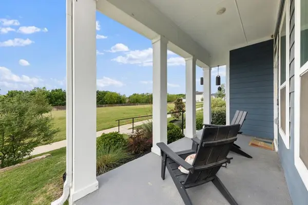 8403 Martinique Mews, Rowlett, TX 75089