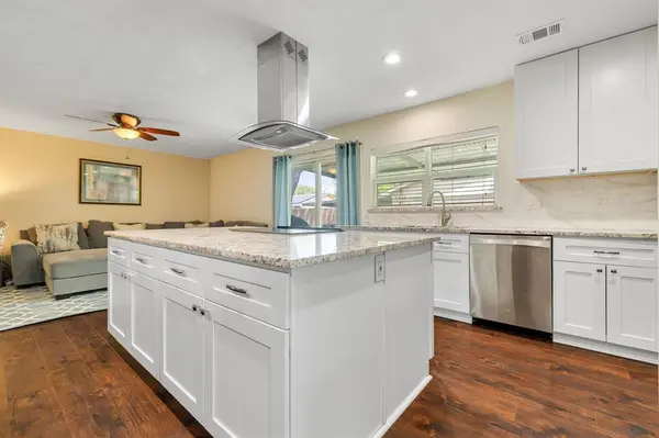 1013 Whitehall Drive, Plano, TX 75023