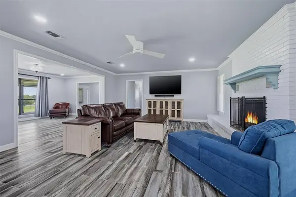 1861 Roland Road, Whitesboro, TX 76273