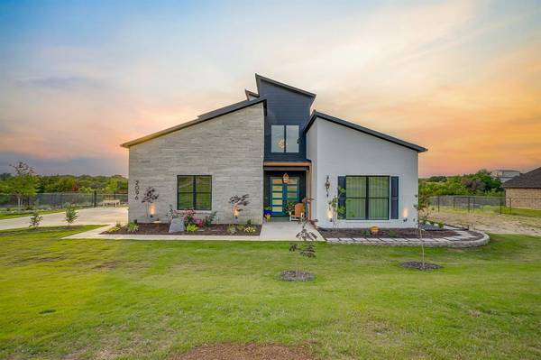 2096 Eagles Ridge Drive, Weatherford, TX 76087