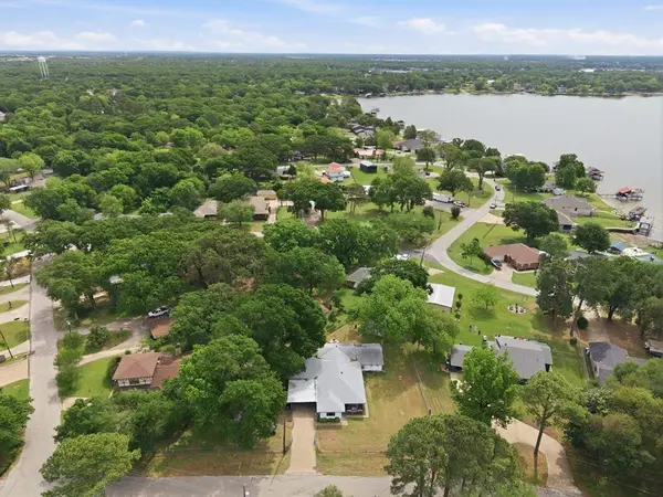 157 Ocean Drive, Gun Barrel City, TX 75156