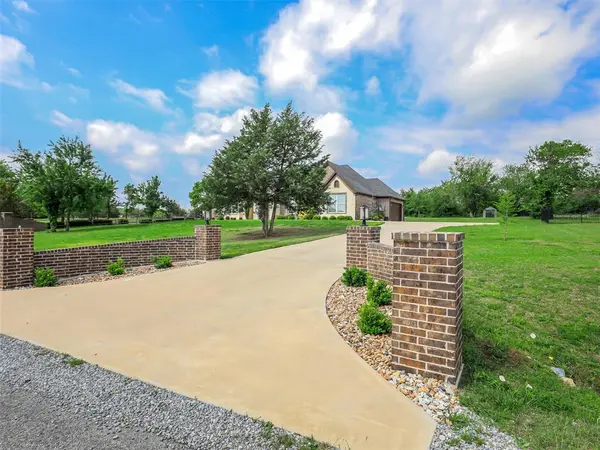 31 Golf Walk Circle, Denison, TX 75020