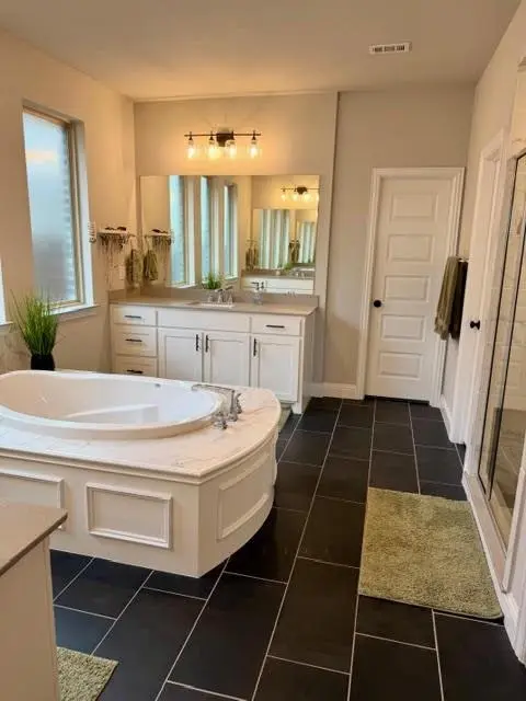 9801 Wexley Way, Fort Worth, TX 76131