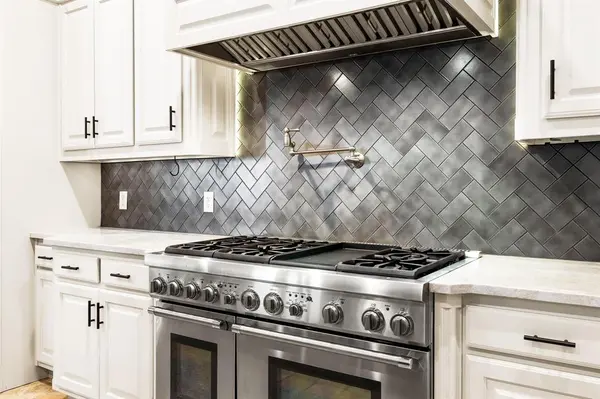 4915 Purdue Avenue, Dallas, TX 75209