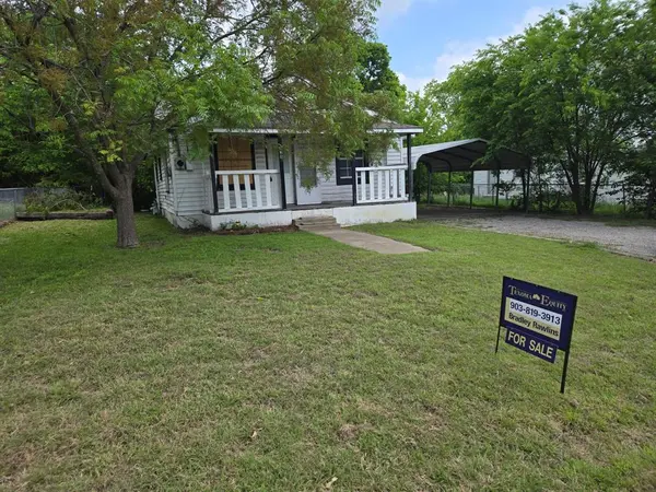 528 E Jefferson Street, Van Alstyne, TX 75495