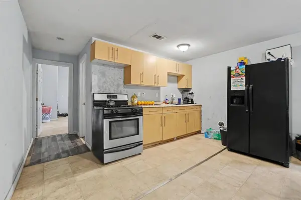 205 S Main Street, Bonham, TX 75418