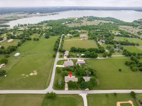 501 Stevens Drive, Benbrook, TX 76126