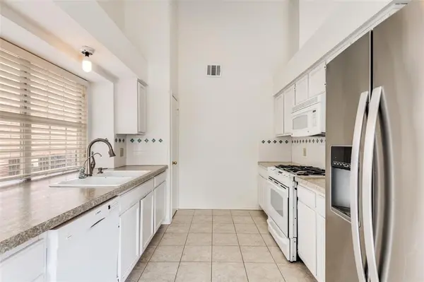 8110 Regatta Drive, Rowlett, TX 75089