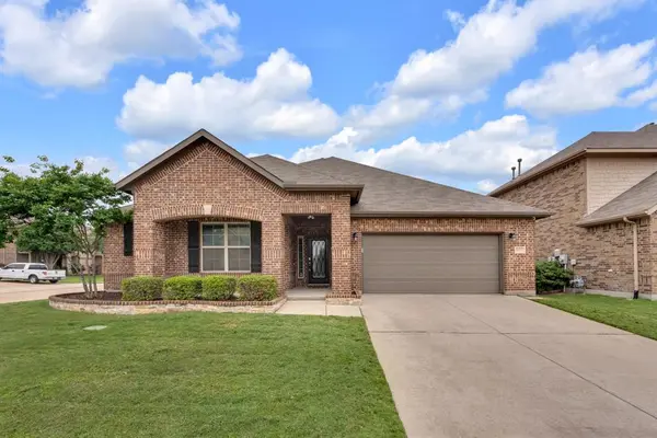 1428 Mesa Crest Drive, Fort Worth, TX 76052