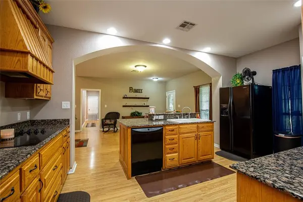 6400 Avon Drive, Waco, TX 76708