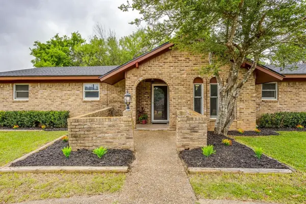 116 N Old Temple Road, Hewitt, TX 76643