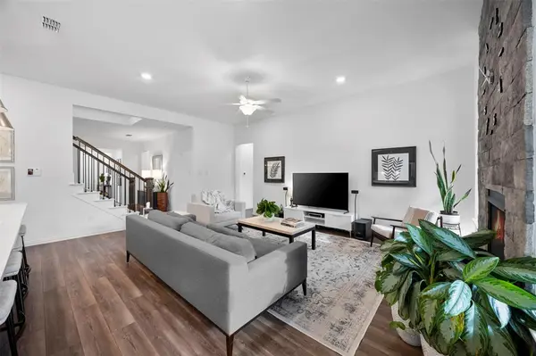 6908 Copperhead Trail, North Richland Hills, TX 76182