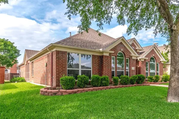 207 Meredith Court, Irving, TX 75063