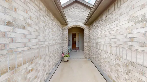 13557 Gunsmoke Lane, Cresson, TX 76044