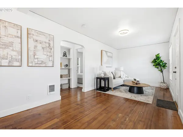 7934 SE REEDWAY ST, Portland, OR 97206