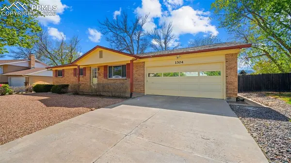 1304 De Reamer CIR, Colorado Springs, CO 80915