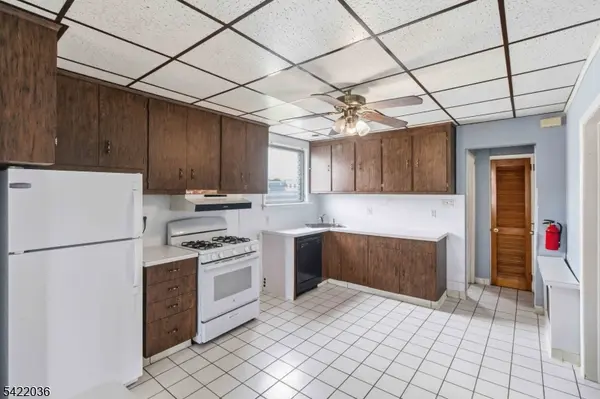 36 Edison St, Bloomfield Twp., NJ 07003