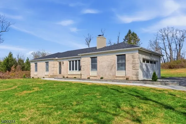 193 Bryans Rd, Washington Twp., NJ 08827