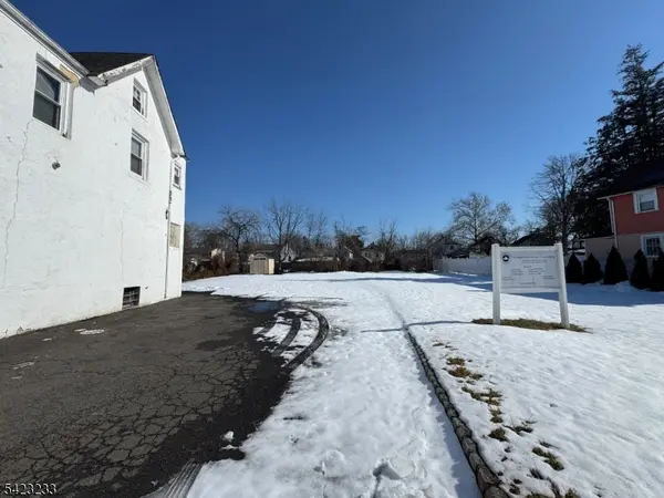 814 E 3Rd St, Plainfield City, NJ 07062