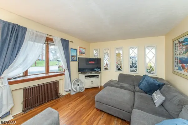 23 Sunnie Ter, West Caldwell Twp., NJ 07006