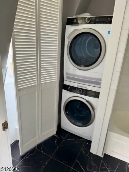 10 Beech Spring Dr #7C, Summit City, NJ 07901