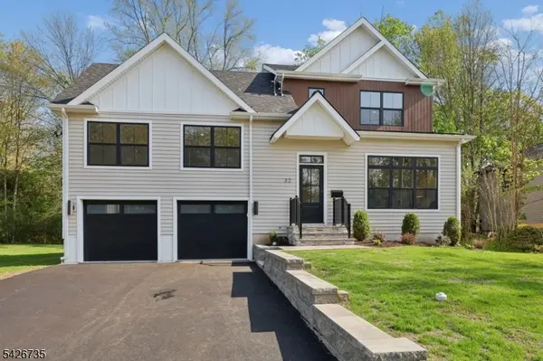 32 W Mcclellan Ave, Livingston Twp., NJ 07039