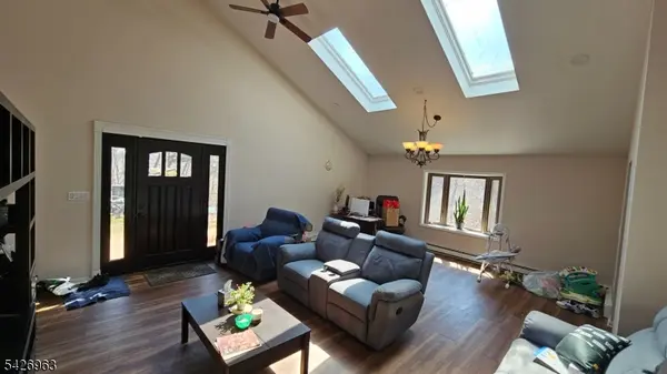 534 Hamburg Tpke, West Milford Twp., NJ 07480